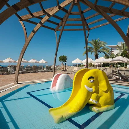 Adin Resort 5*